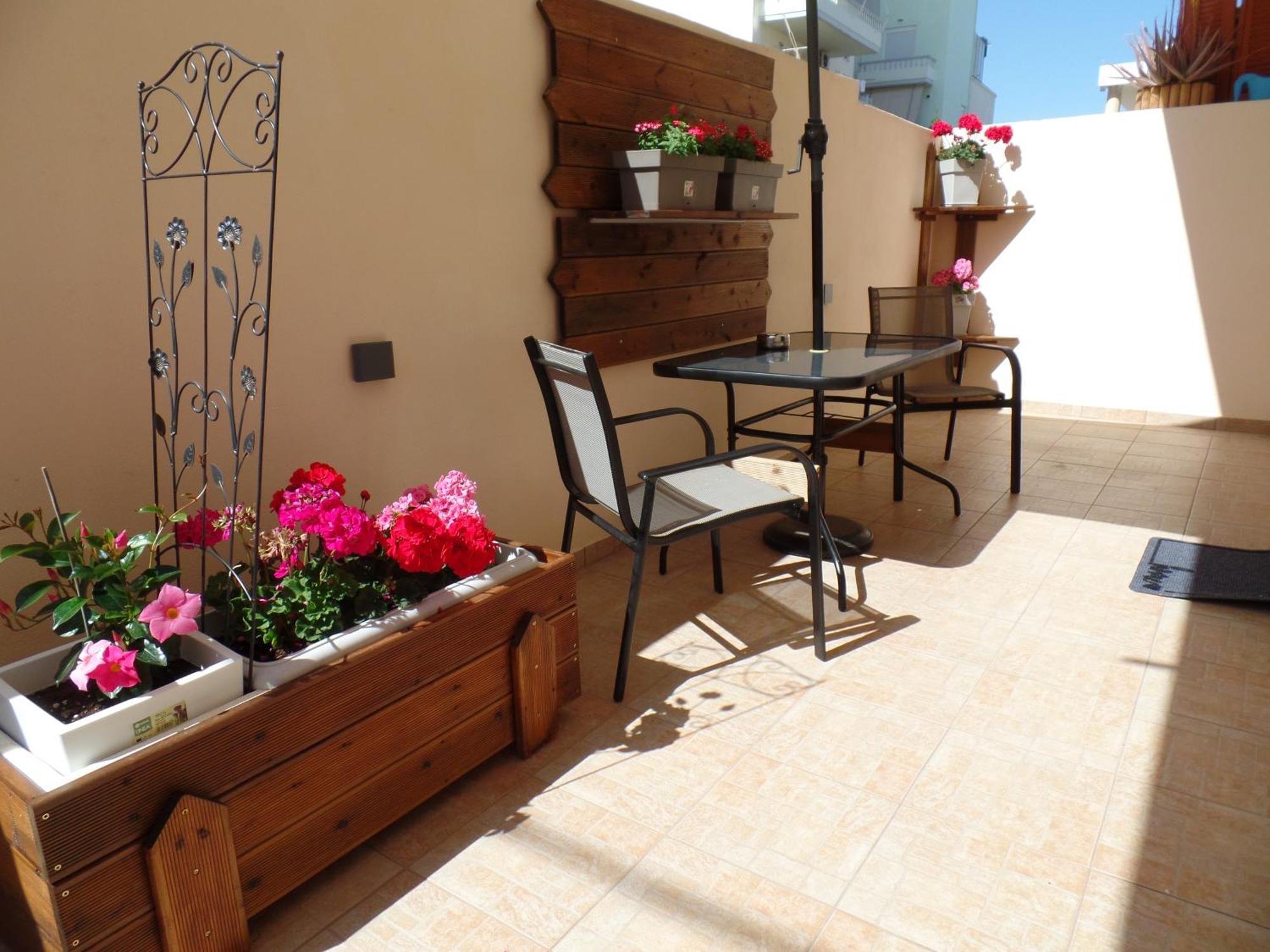 Ellis Home With Private Entrance And Nice Veranda Chania  ภายนอก รูปภาพ